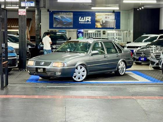 VOLKSWAGEN SANTANA 2.0 MI COMFORTLINE 8V GASOLINA 4P MANUAL